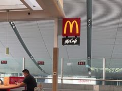 -麦当劳(深圳北站B2检票口楼上)