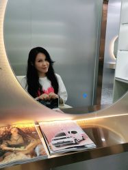 -Tloml salon