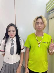 -东方美妍小鹏造型