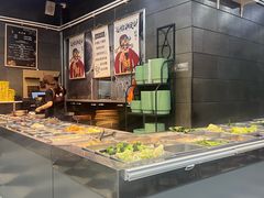 -愉肴麻辣香锅(中山路店)