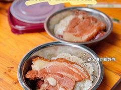 -梁阿婆廿年老牌扣肉糯米饭