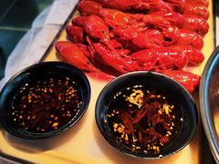 -肥肥虾庄·金牌油焖大虾(沙湖店)