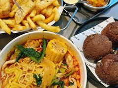 -W COLLECTIVE  DESSERT SHOP