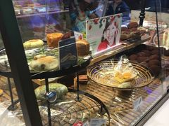 -巴黎贝甜(大宁国际商业广场店)