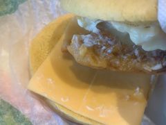 芝士嫩煎鸡腿堡-德克士(龙阳广场店)