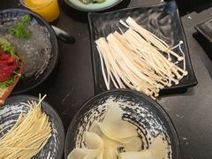 -湊湊火锅·茶憩(颐堤港店)