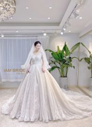 -艾慕婚纱礼服馆(和平店)