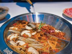 菌菇锅底-卤校长重庆火锅(国兴店)