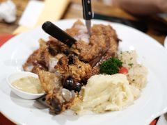 德式烤肘子-申德勒加油站餐厅(三里屯北小街店)