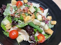 -LENBACH兰巴赫西餐啤酒坊(大连东港店)