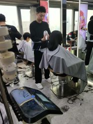 -藤野造型烫发染发