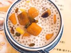 -广信牛奶甜品世家(台东店)