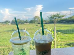 -Chom Cafe and Restaurant