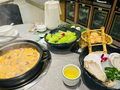 -品也·鲍鱼鸡火锅(皇庭广场店)
