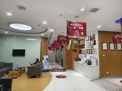 -雅悦齿科(顾村公园店)