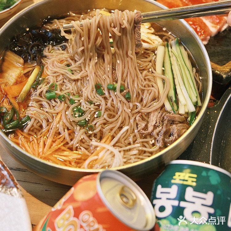 三亚美食/我怕不是在🇰🇷街头吃烤肉吧!!!