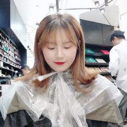 -HAIR CORNER
