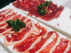 -牛村来人潮汕牛肉火锅(西单店)