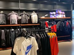 -耐克(恒隆广场店)