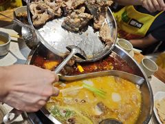 -肖肖酸萝卜鱼火锅(总店)