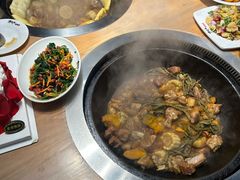 -咱屯子铁锅炖直营店(保利店)