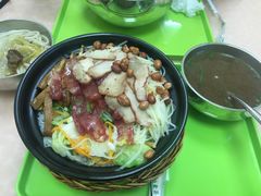 腊肠叉烧饭-卓雅桂林米粉