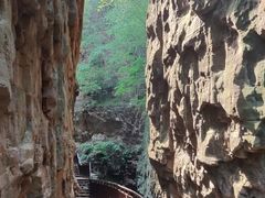 -龙潭大峡谷