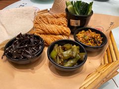 -丁里羊肉小镇(天鹅湖总店)