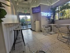 -TRIPS BURGER(大钟寺店)