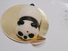 -雍容荟帝王蟹活龙虾展台自助(IFS黑金店)