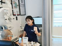 -罗伯特眼镜·蔡司官方授权(前海桂湾店)