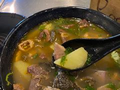 -马路牙子烧烤音乐酒馆(望京店)