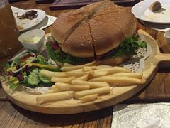 2公斤牛肉汉堡-德国金皇冠啤酒坊(硅谷大街店)