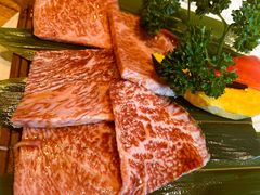 -炼火烤肉店