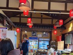-富正毅三下锅·湘西韵味(天门山索道店)
