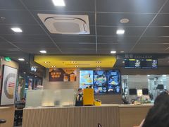 -麦当劳(轻轨曹杨路店)
