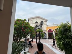 -佛罗伦萨小镇广佛名品奥特莱斯(疏港路店)