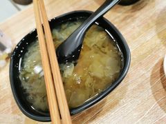 冰糖银耳汤-吃不亏特色包子(三峡广场店)