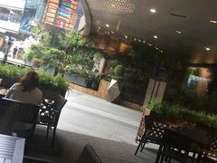露天位-The Habit Burger Grill 哈比特汉堡(爱琴海店)