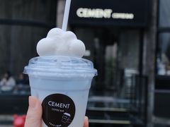 蓝天白云奶-CEMENT·coffee bar (凤凰创意园店)