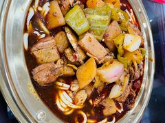 -牛一嘴·兰州牛肉面·大盘鸡(财富中心店)