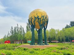 -亿利库布其七星湖沙漠生态旅游区