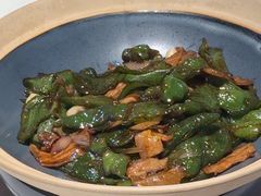 -八府香鸭·啫啫煲(华山路店)