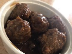 红烧狮子头-鸡鸣汤包(复地活力广场店)