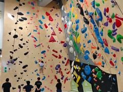 -ROCKPLUS攀岩馆(环宇城店)