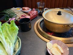 -铭牛烧肉·和牛海鲜自助(高新月牙湖店)