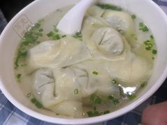 特色荠菜肉馄饨-潘国仙耳光馄饨(黄家阙路店)