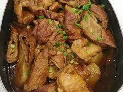 饭盒焖肥肠-渔娘渔家丹东海鲜(东直门店)