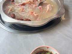 -光头药膳鸡(莱茵小镇店)