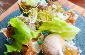 Stir-Fried Green Pepper with Jade Snail